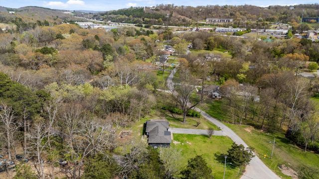 7401 Old Cleveland Pike, Chattanooga, TN 37421