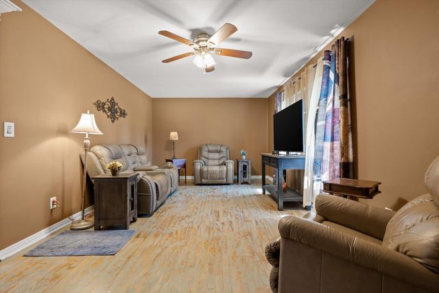 7401 Old Cleveland Pike, Chattanooga, TN 37421