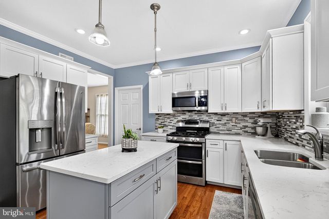 86 CHICORY LN, Pennington, NJ 08534