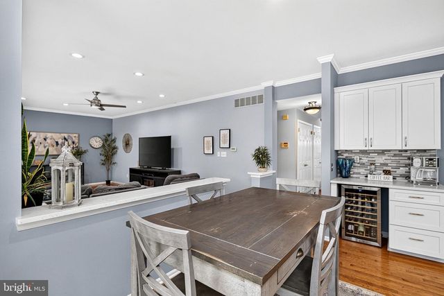 86 CHICORY LN, Pennington, NJ 08534