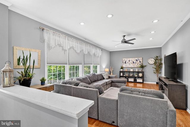 86 CHICORY LN, Pennington, NJ 08534