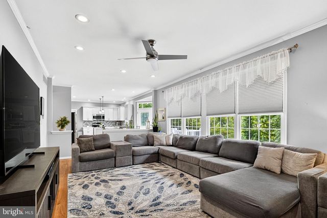 86 CHICORY LN, Pennington, NJ 08534