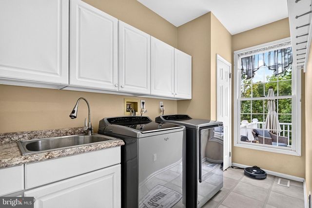 86 CHICORY LN, Pennington, NJ 08534