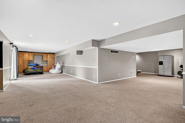 86 CHICORY LN, Pennington, NJ 08534