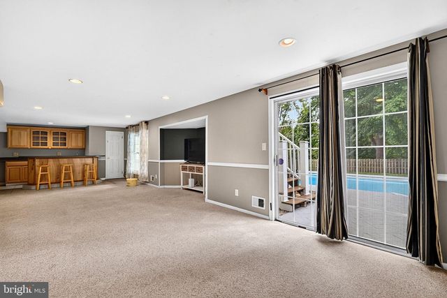 86 CHICORY LN, Pennington, NJ 08534