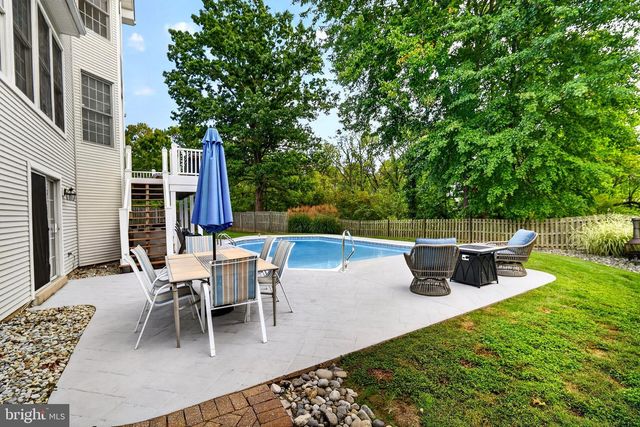 86 CHICORY LN, Pennington, NJ 08534