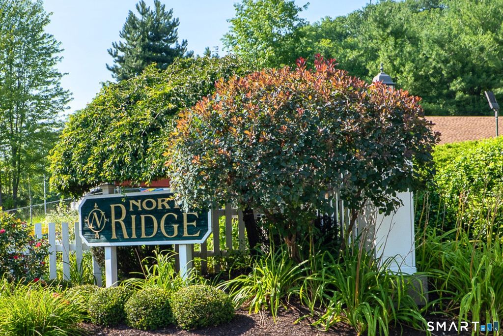 25 Padanaram Road 72, Danbury, CT 06811