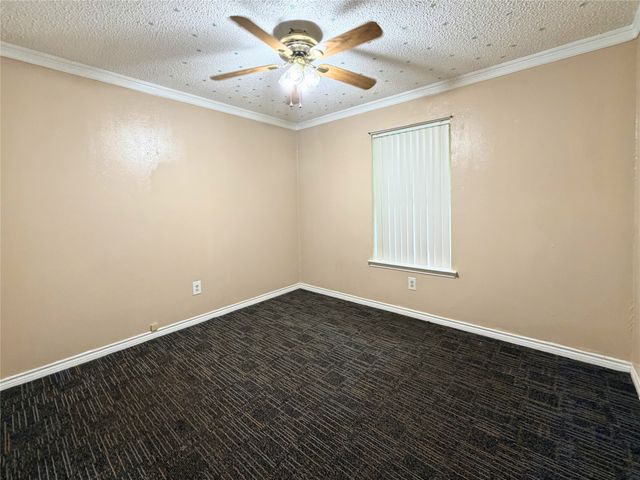 1226 Linkwood Lane, Lancaster, TX 75146
