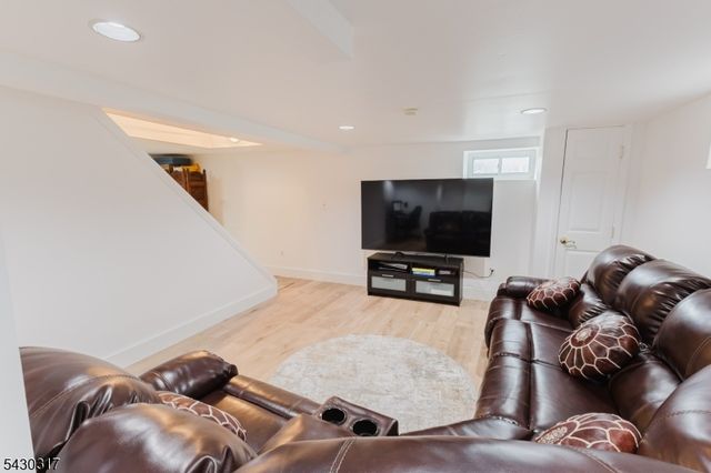 382 Martin Rd, Union Twp., NJ 07083