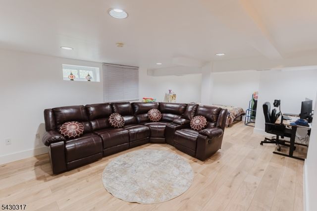 382 Martin Rd, Union Twp., NJ 07083