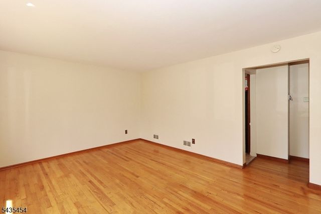 126 N 20Th St, Kenilworth Boro, NJ 07033