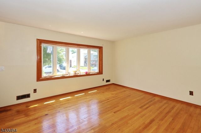 126 N 20Th St, Kenilworth Boro, NJ 07033
