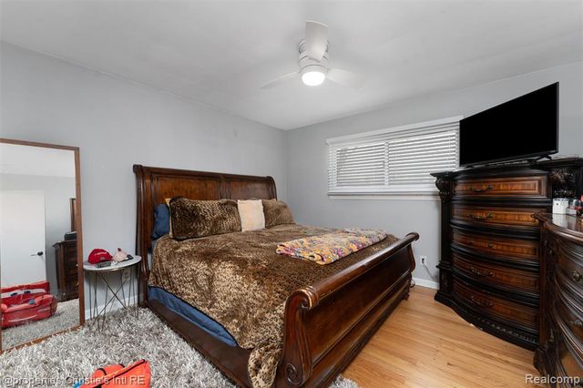 20312 Yale Street, Saint Clair Shores, MI 48081