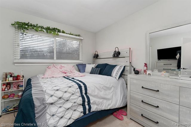 20312 Yale Street, Saint Clair Shores, MI 48081