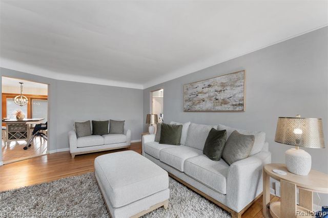 20312 Yale Street, Saint Clair Shores, MI 48081