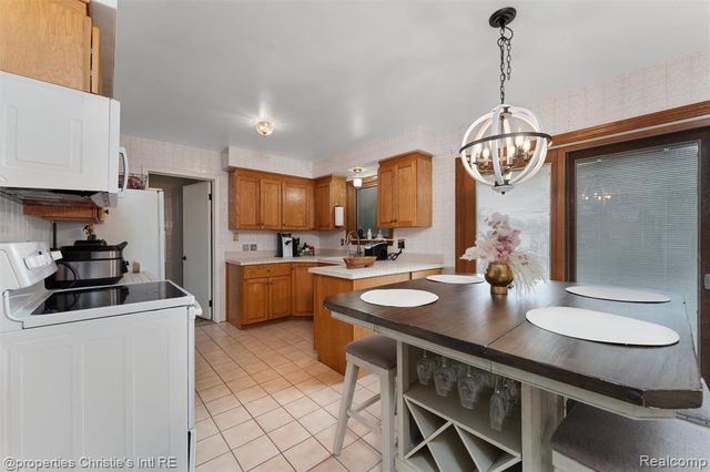 20312 Yale Street, Saint Clair Shores, MI 48081