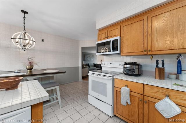 20312 Yale Street, Saint Clair Shores, MI 48081