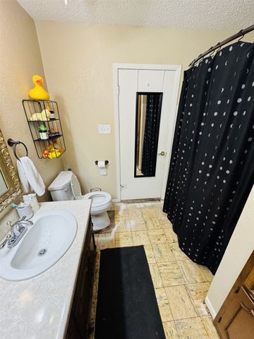 2440 Cleveland, Paris, TX 75460