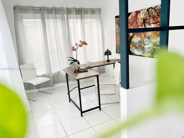 811 SW 11th Street 811, Miami, FL 33129
