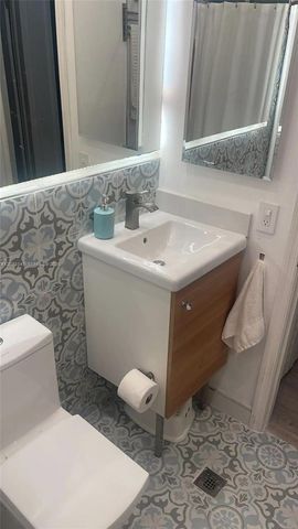 811 SW 11th Street 811, Miami, FL 33129