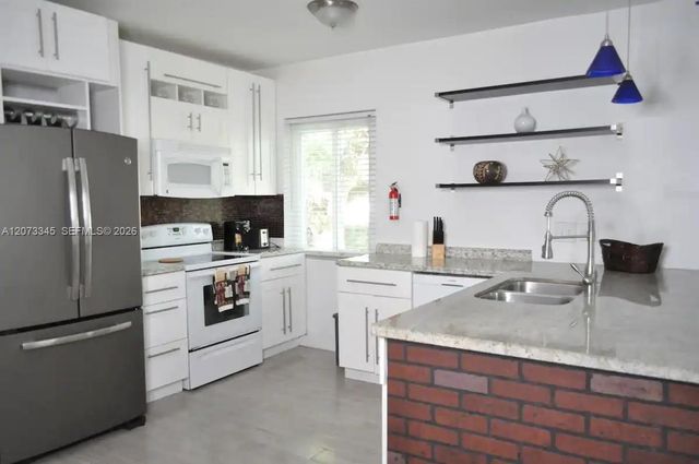 811 SW 11th Street 811, Miami, FL 33129