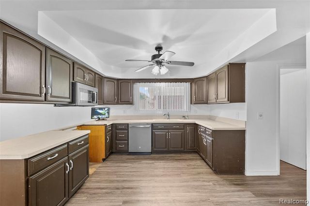 10057 Westlake Street, Taylor, MI 48180