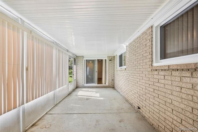 10057 Westlake Street, Taylor, MI 48180