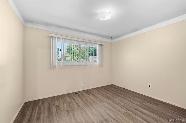 10057 Westlake Street, Taylor, MI 48180