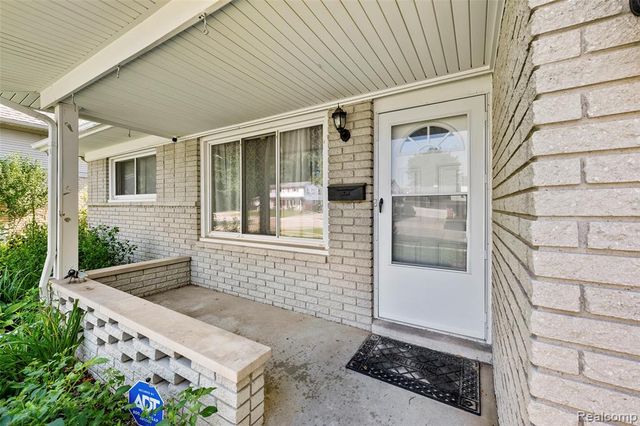 10057 Westlake Street, Taylor, MI 48180