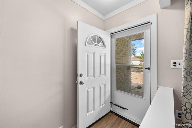 10057 Westlake Street, Taylor, MI 48180