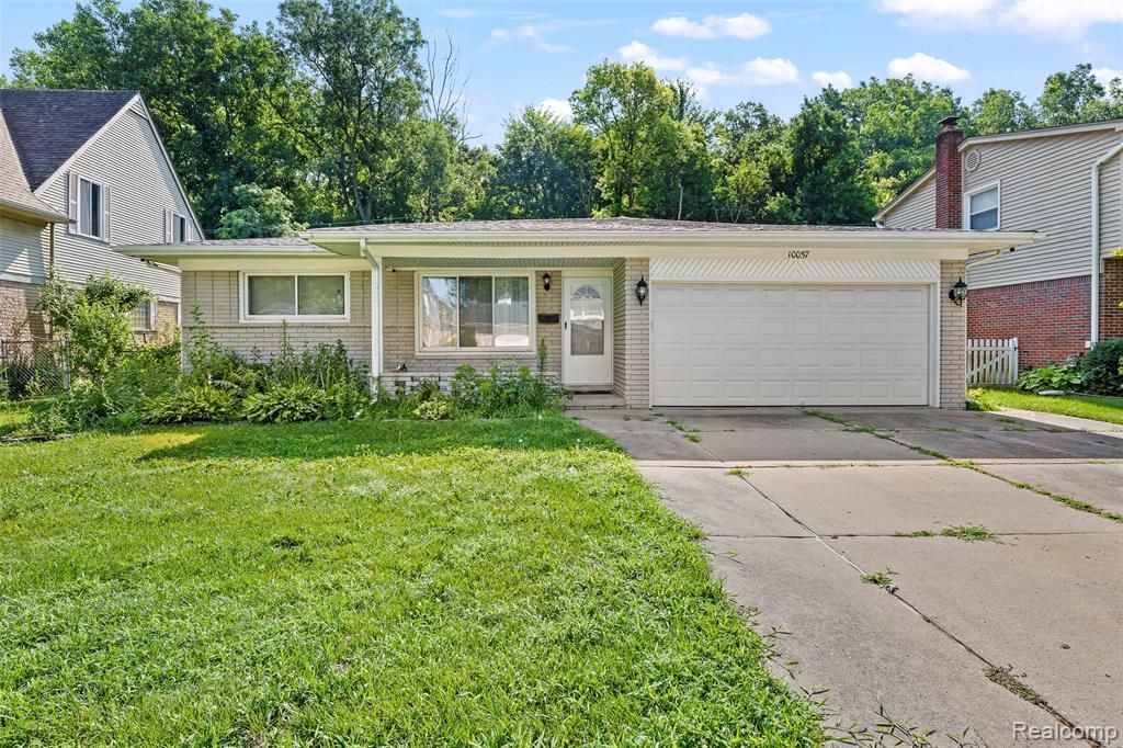 10057 Westlake Street, Taylor, MI 48180