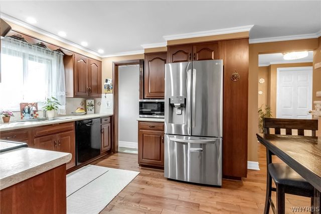 155 Angelacrest Lane, West Seneca, NY 14224