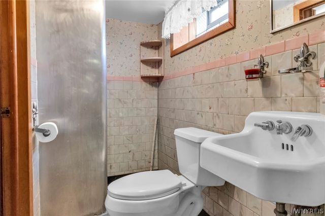 155 Angelacrest Lane, West Seneca, NY 14224