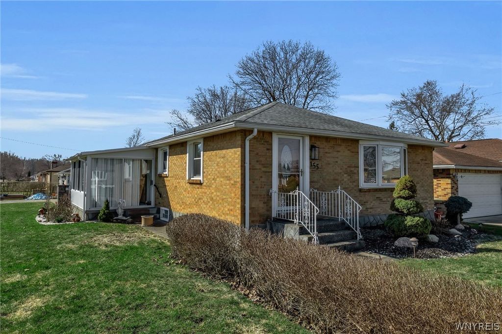 155 Angelacrest Lane, West Seneca, NY 14224