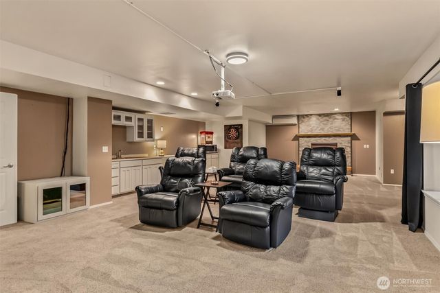 13718 58th Street SE, Snohomish, WA 98290