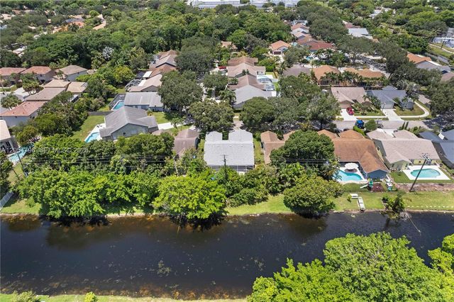 6610 NW 41st Terrace, Coconut Creek, FL 33073
