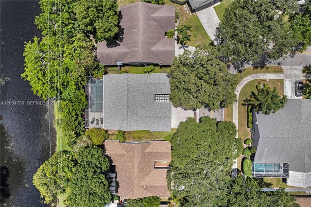 6610 NW 41st Terrace, Coconut Creek, FL 33073