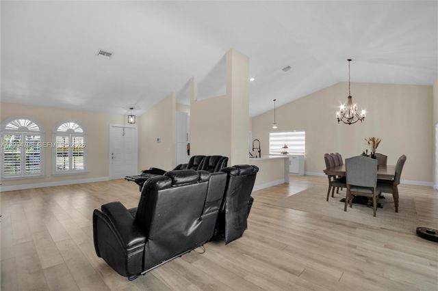 6610 NW 41st Terrace, Coconut Creek, FL 33073