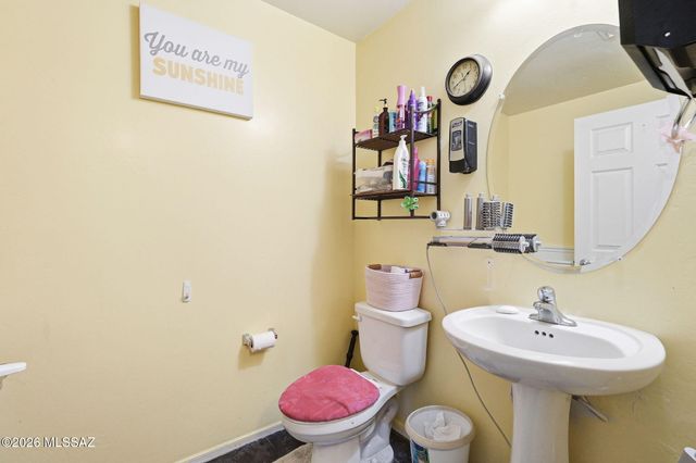 12490 E Camino Ambato, Vail, AZ 85641