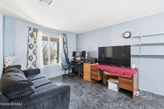 12490 E Camino Ambato, Vail, AZ 85641