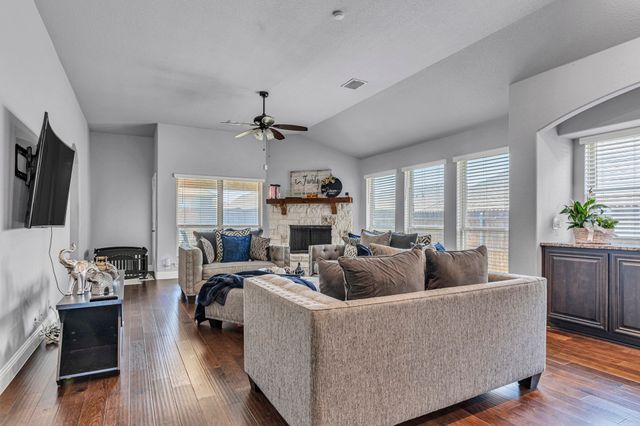 7105 Water Meadows Drive, Fort Worth, TX 76123