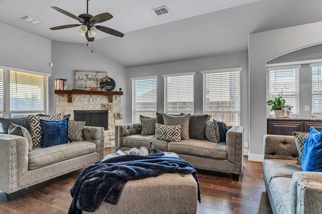 7105 Water Meadows Drive, Fort Worth, TX 76123