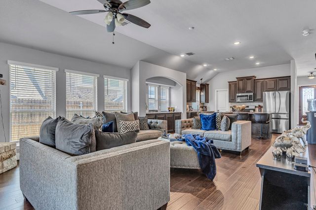 7105 Water Meadows Drive, Fort Worth, TX 76123
