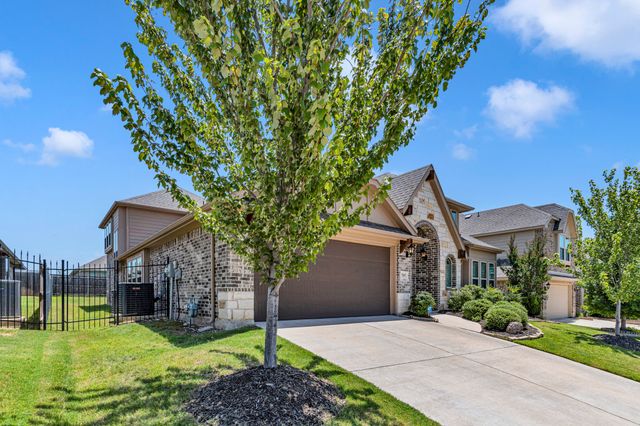 7105 Water Meadows Drive, Fort Worth, TX 76123
