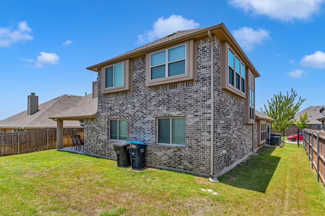 7105 Water Meadows Drive, Fort Worth, TX 76123