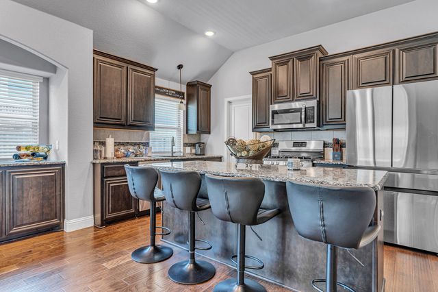 7105 Water Meadows Drive, Fort Worth, TX 76123