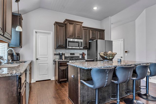 7105 Water Meadows Drive, Fort Worth, TX 76123