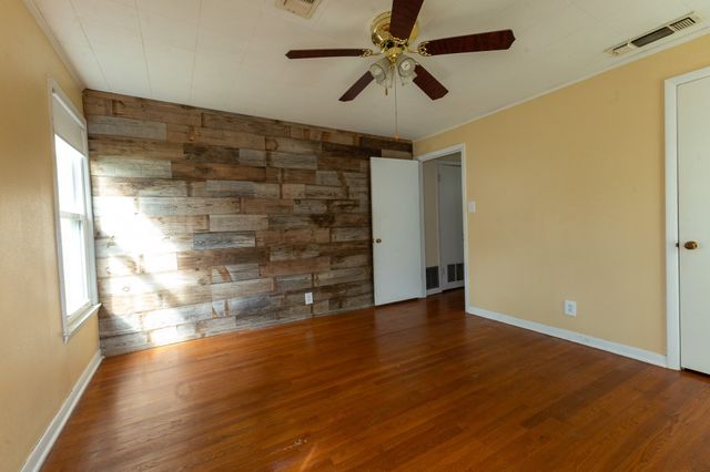 2010 4th Street, Brownwood, TX 76801