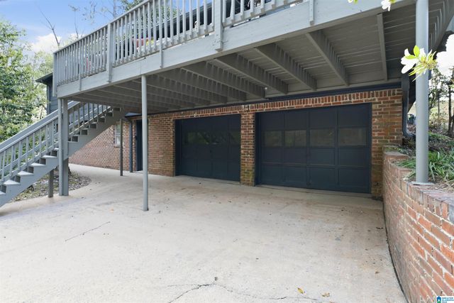 2452 FRESNO DRIVE, Vestavia Hills, AL 35216