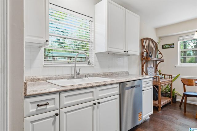 2452 FRESNO DRIVE, Vestavia Hills, AL 35216